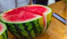 大学吃瓜群最新,揭秘校园热点事件背后的真相与笑料