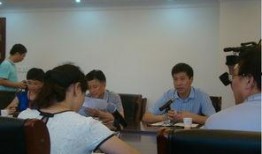 新昌副县长吃瓜,一场意外的网络狂欢