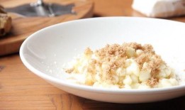 小莫莫吃瓜吗,吃瓜群众的趣味生活